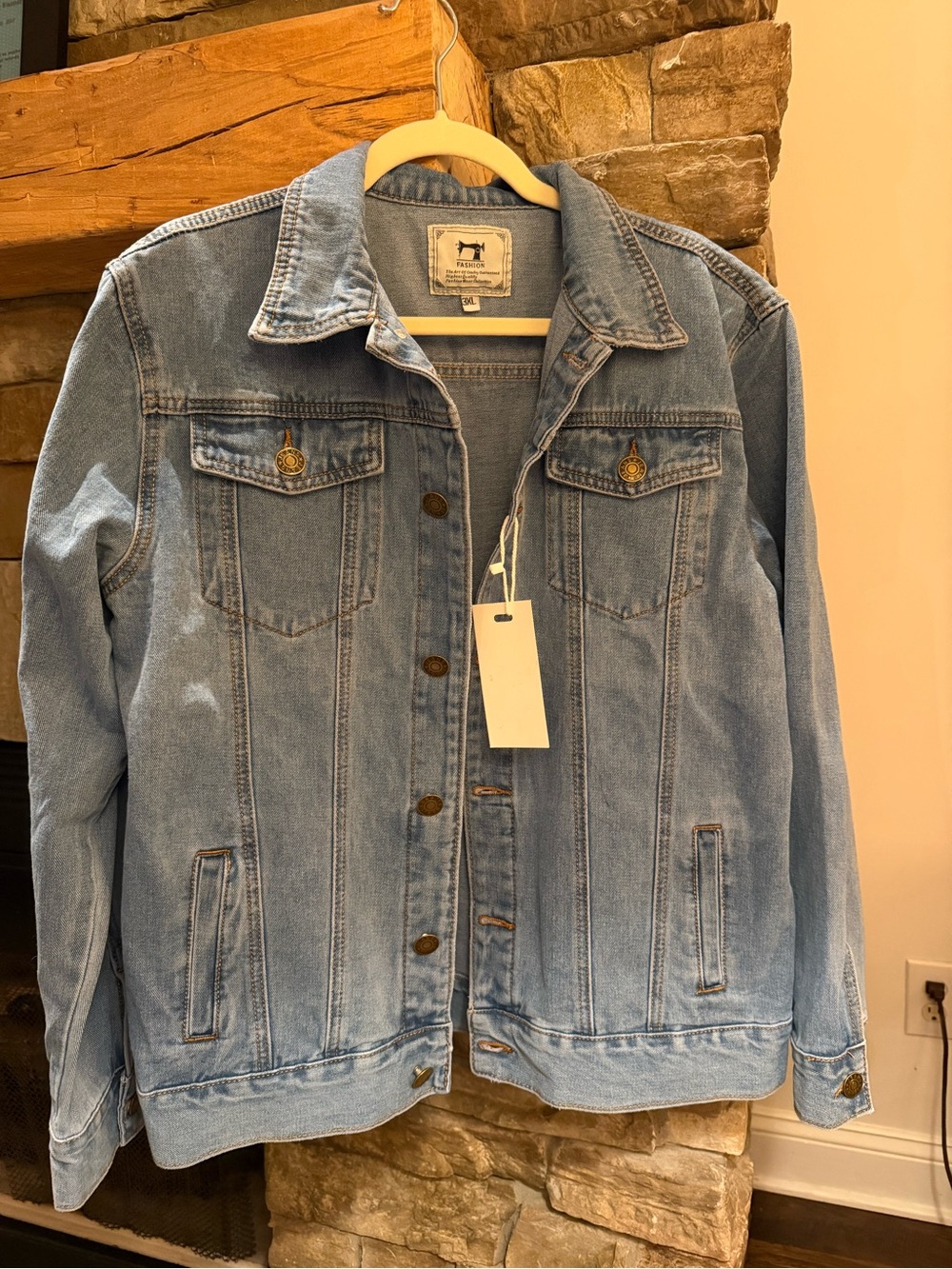 Vintage Style Light Wash Denim Jacket - Blue - Picture 1 of 3